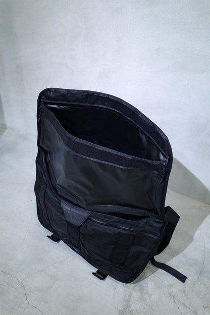 DAEDSTOCK 2000'S NIKE MESSENGER BAG "TRIPLE BLACK"