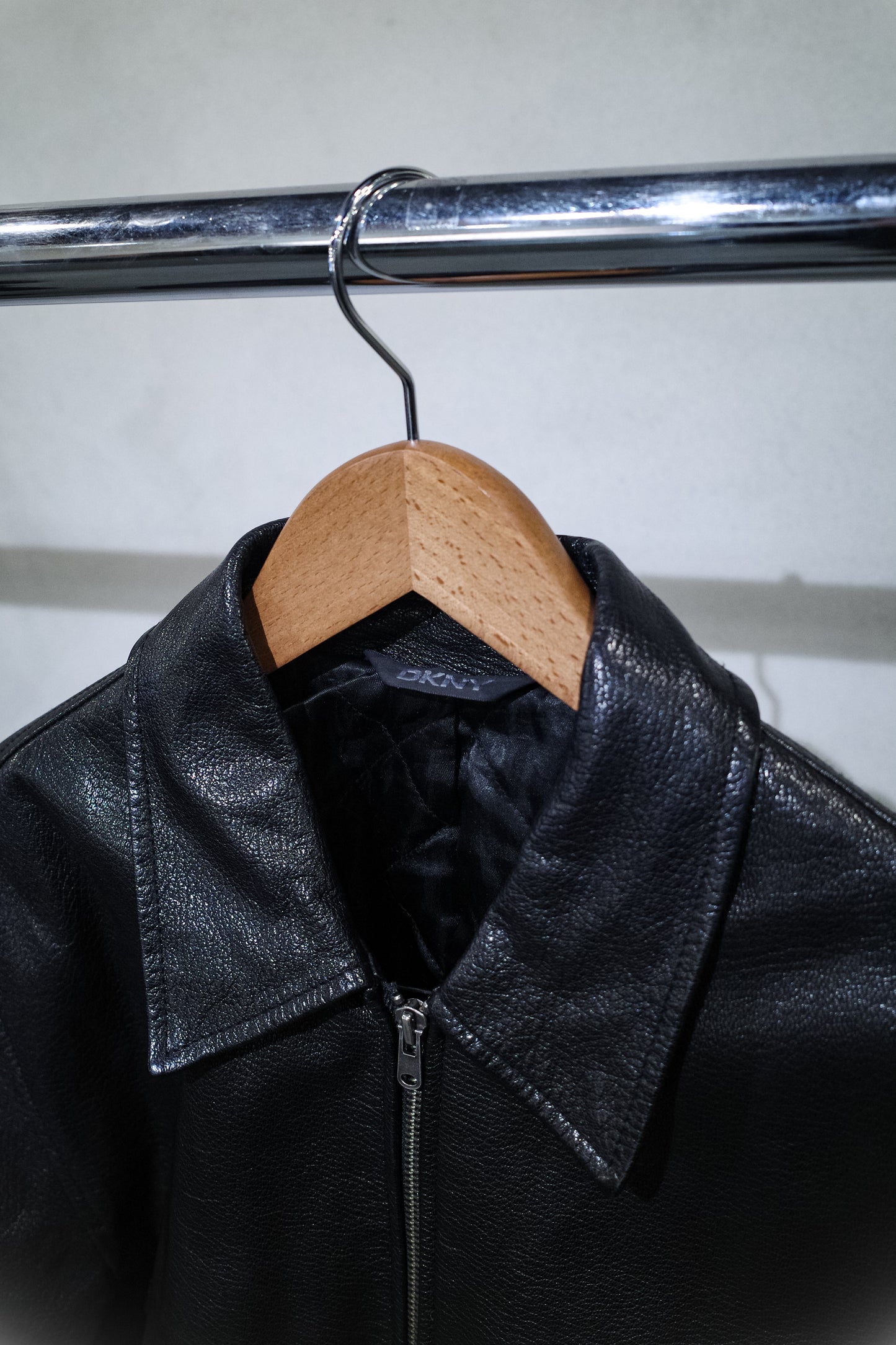 2000`S DKNY LEATHER JACKET